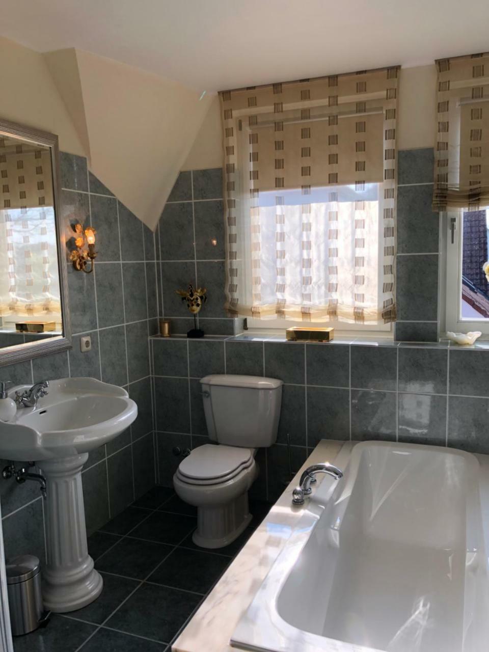 פאדרבורן Landhaus Drei Seen מראה חיצוני תמונה